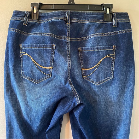 Lane Bryant Dark Wash Genius Fit Flare Jeans - Picture 6 of 8